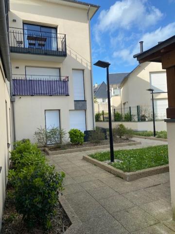 Appartement 4 Etoiles Bord De Plage Et Parking Chez Suzette Saint-Malo Exterior photo